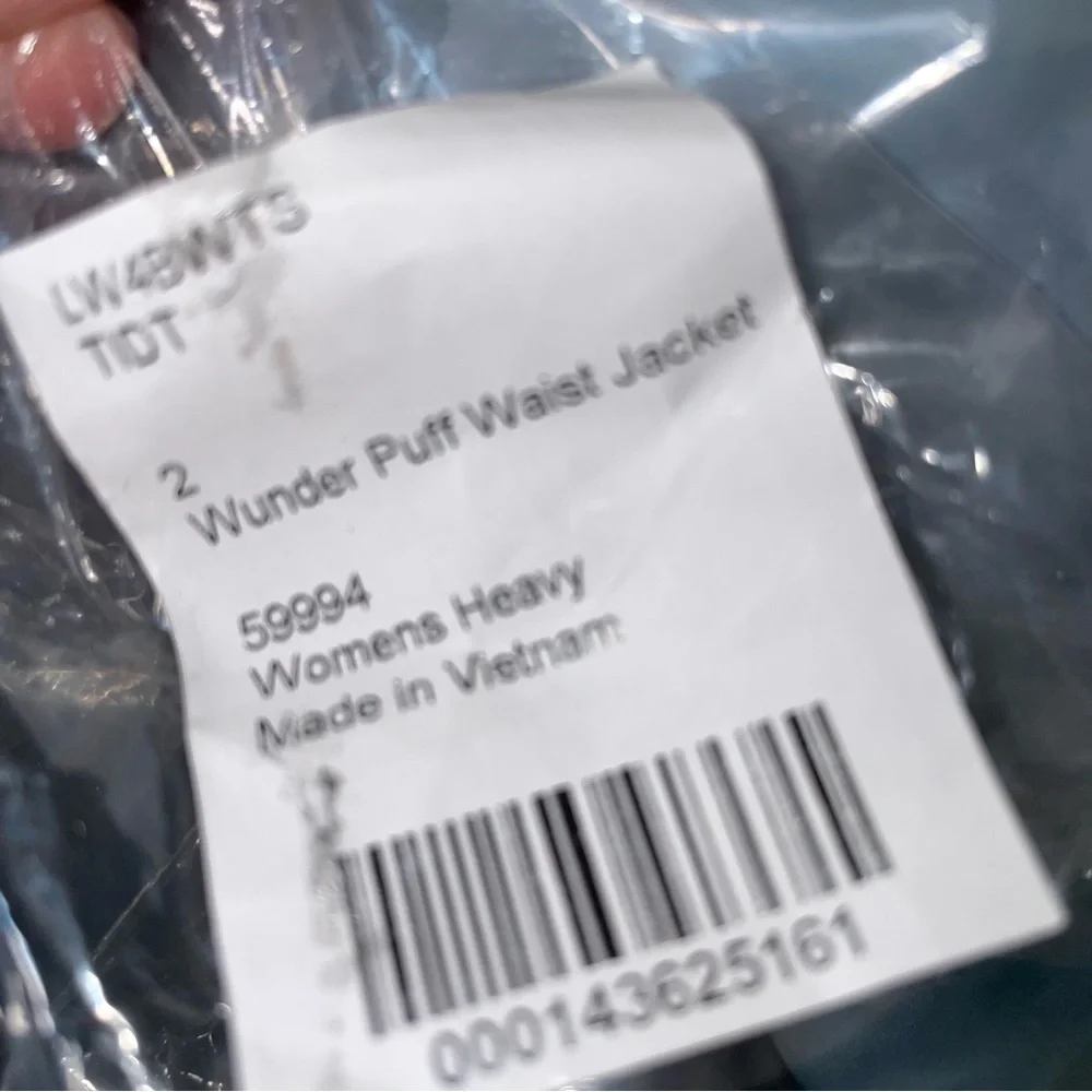 🆕 Lululemon Wunder puff waist jacket with belt color: tidewater teal size 2 NWT - Picture 2 of 3